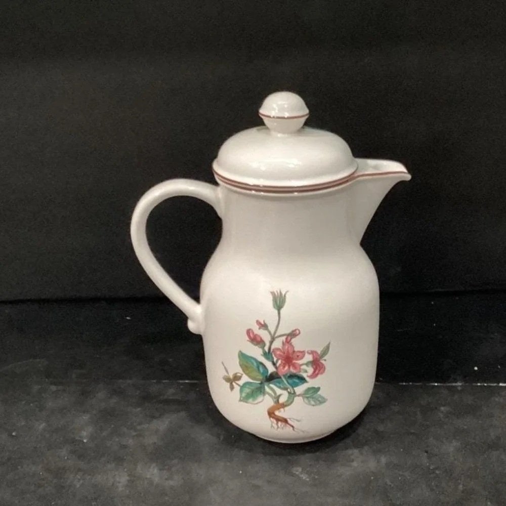 Villeroy & Boch Botanica Teapot, Menyanthes Trifoliata,‎ Botanical Tableware